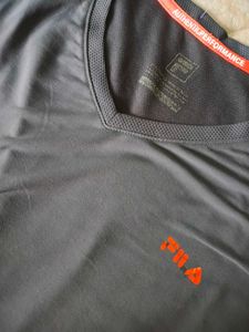 FILA Fit V-Neck T-Shirt