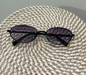 Stylish Oval Sunglasses