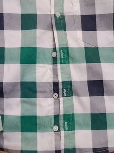 Women's Green &amp; White Checkered Shirt