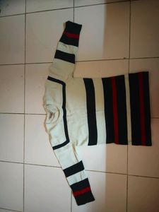 sweatshirt under 500