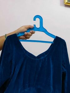 Elegant Navy Velvet Kurta With Pant