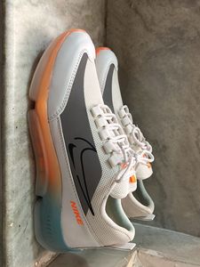 New Nike Sports Shoes