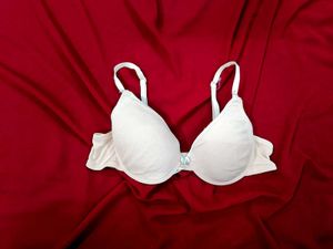 🇳🇿💫🎀Beige Padded Bra with Blue Bow Detail