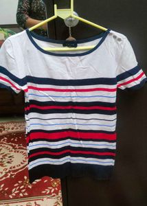 like new Chaps Striped Tee 👕 shirt