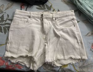 white denim short