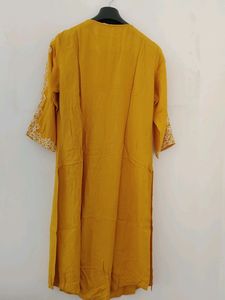 Crozo Hand Embroidery Kurti