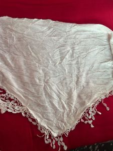 Elegant White Dupatta with Lace Trim