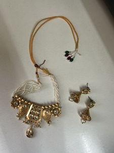 Elegant Gold Necklace & Earrings Set