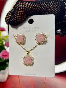 Elegant Pink Crystal Square Set