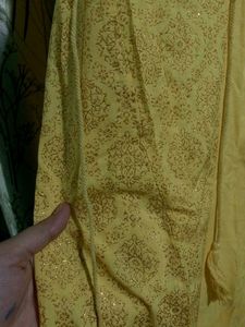 Yellow Embroidered Kurta (brand new ) never wore o