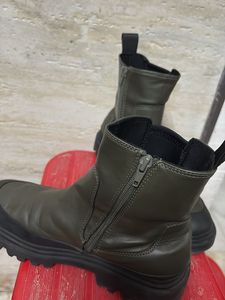 Zara Stylish Olive Green Boots