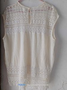 Very Beautiful H&amp;M U,K Off White Top