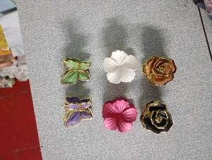 Charming Butterfly &amp; Flower Brooch Set