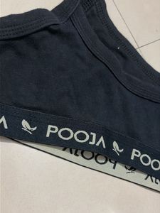 Comfortable Black Sports Bra