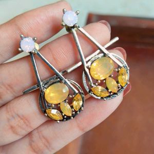 Stylish gold &amp; pink geometric earrings