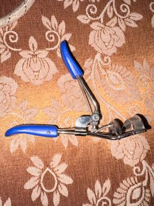 Eyelash Curler