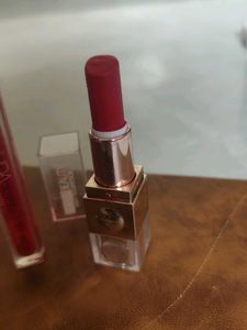Huda Beauty Matte Lipstick