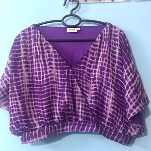 PLUSS Printed Wrap Short Top