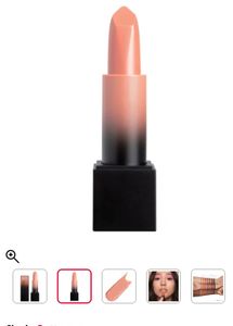 HUDA BEAUTY Bullet Cream Glow Lipstick