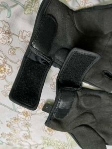 Puma Fingerless Workout Gloves