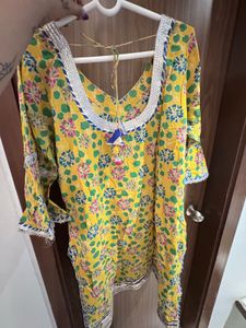 Beautiful Yellow Floral Kurta
