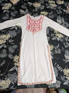 Elegant White Embroidered Kurta Set