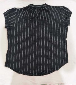 EASY BUY black with White printed Short Top