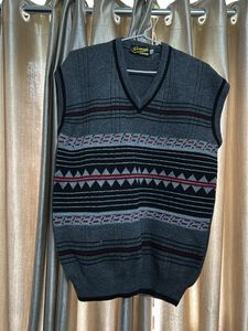 Men's Sleeveless V-Neck Sweater Vest