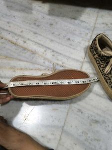Trendy Leopard Print Sneakers