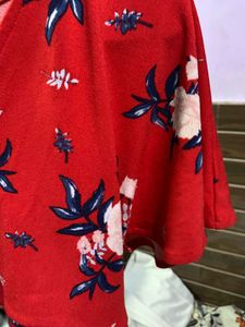 Chic Red Floral Tie-Front Crop Top