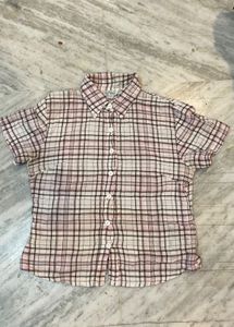 Cute Plaid Button-Up Shirt