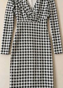 Houndstooth Print Midi Dress