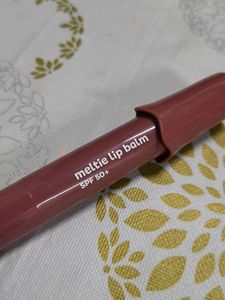 Dot &amp; Key meltie lipbalm shade berry crumble