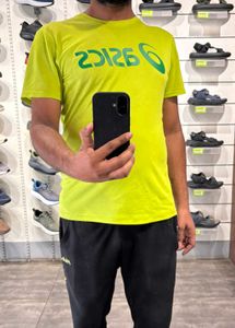 Asics Graphic T-Shirt M Size