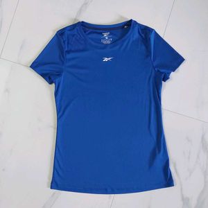 FREE SHIPPING Reebok Active T-Shirt - Medium