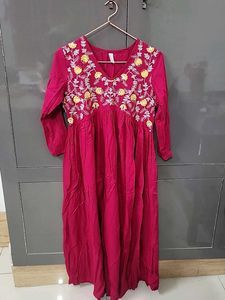 Embroidered Pink Kurta