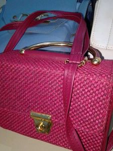 Chic Handbags Set buy 4 get 1 free🎊 offer