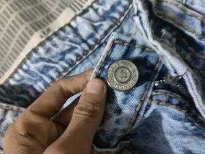 True Religion Jeans - Light Wash