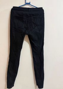 H&amp;M Distressed Skinny Jeans