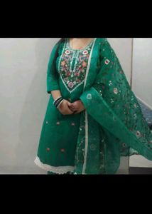 Elegant Green Embroidered Kurta Set with Dupatta