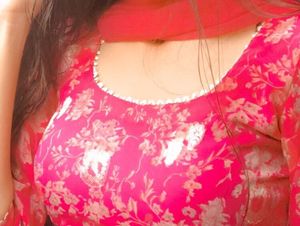 Beautiful Pink Floral Kurta Set
