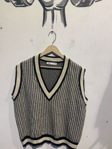 Zara Houndstooth Knit Vest
