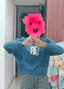 Blue Graphic Print Sweatshirt