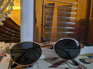 Price Drop!!! Black Sunglasses