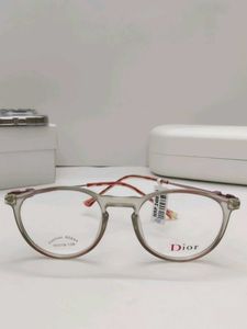 Elegant Dior Eye frame