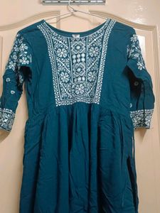 blue embroidery kurta
