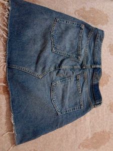 Cargo Denim Skirt with Camo Panel     korean skir