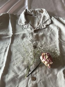 Like New Beige Color Shirt🎗️❤️