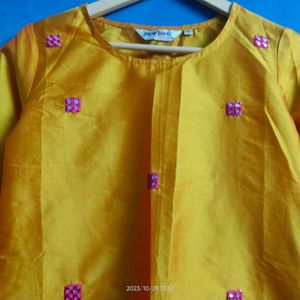 New &amp; Unused Kurti With Pant