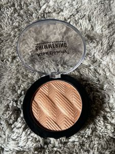 Kiss Beauty Shimmering Bronzer